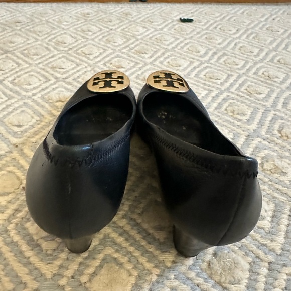 Good condition Tory Burch wedges - Picture 3 of 3